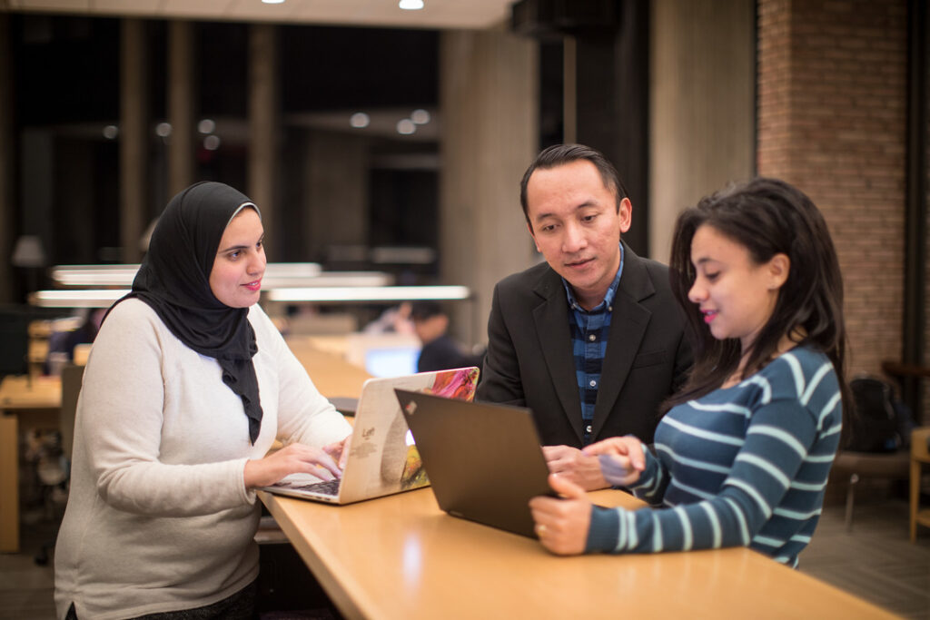 grad students at computer