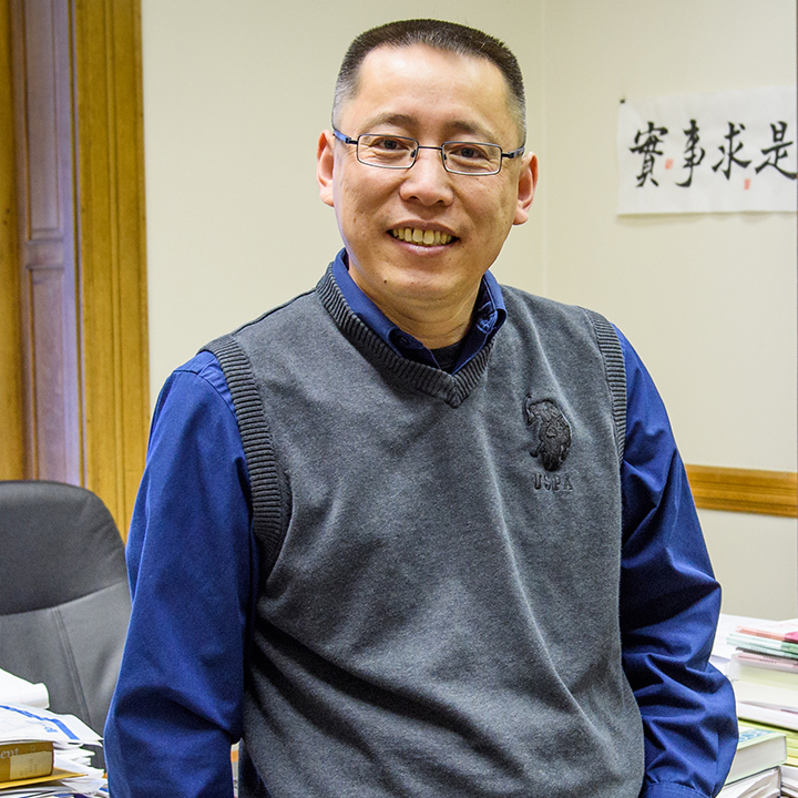 Junfu Zhang